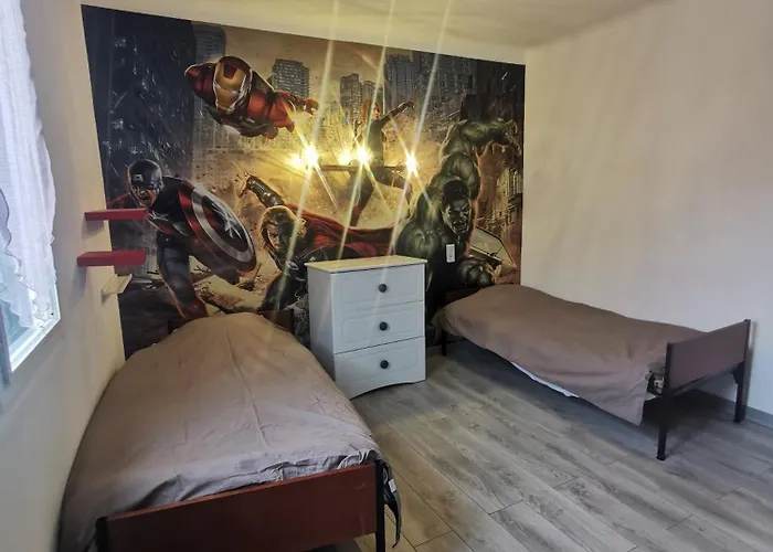 Maison 120 M2 , 4 Chambres ,6-8 Pers 
