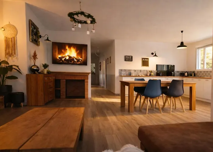Holiday home Maison 120 M2 , 4 Chambres ,6-8 Pers 